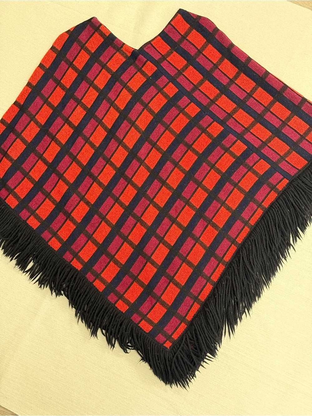 Vintage 70s’ Plaid Fringed Cape w Retro Geometric Check Pattern Pocho OS
